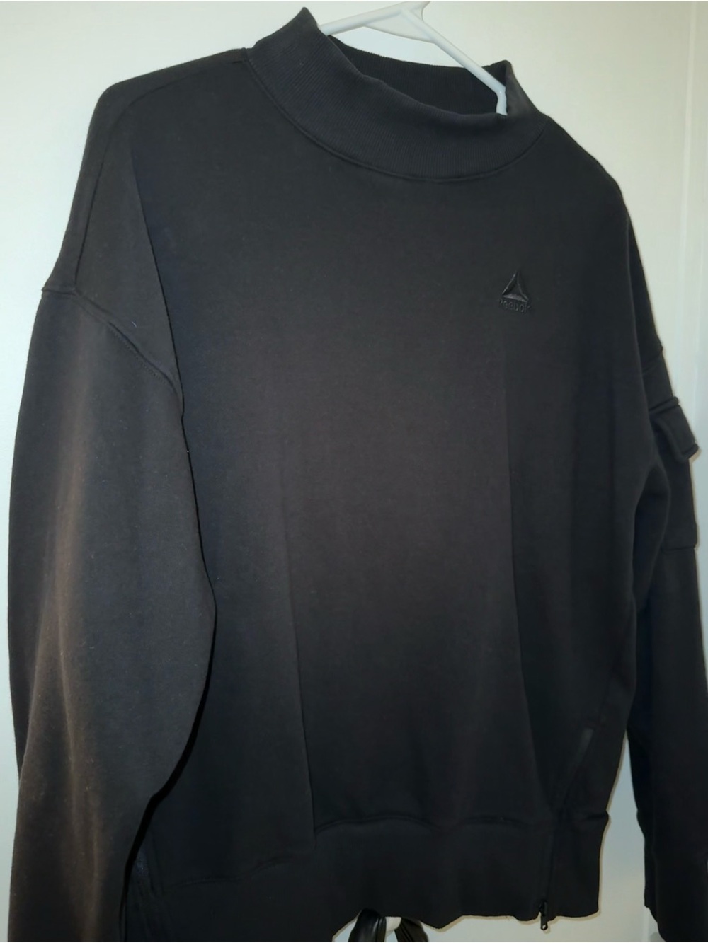 reebok black pullover sweater top